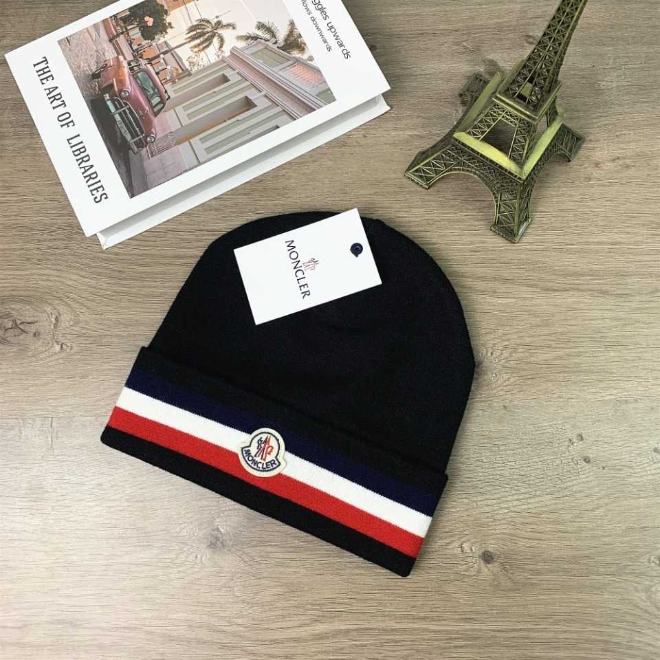 Moncler Beanie  - EUR FASHION