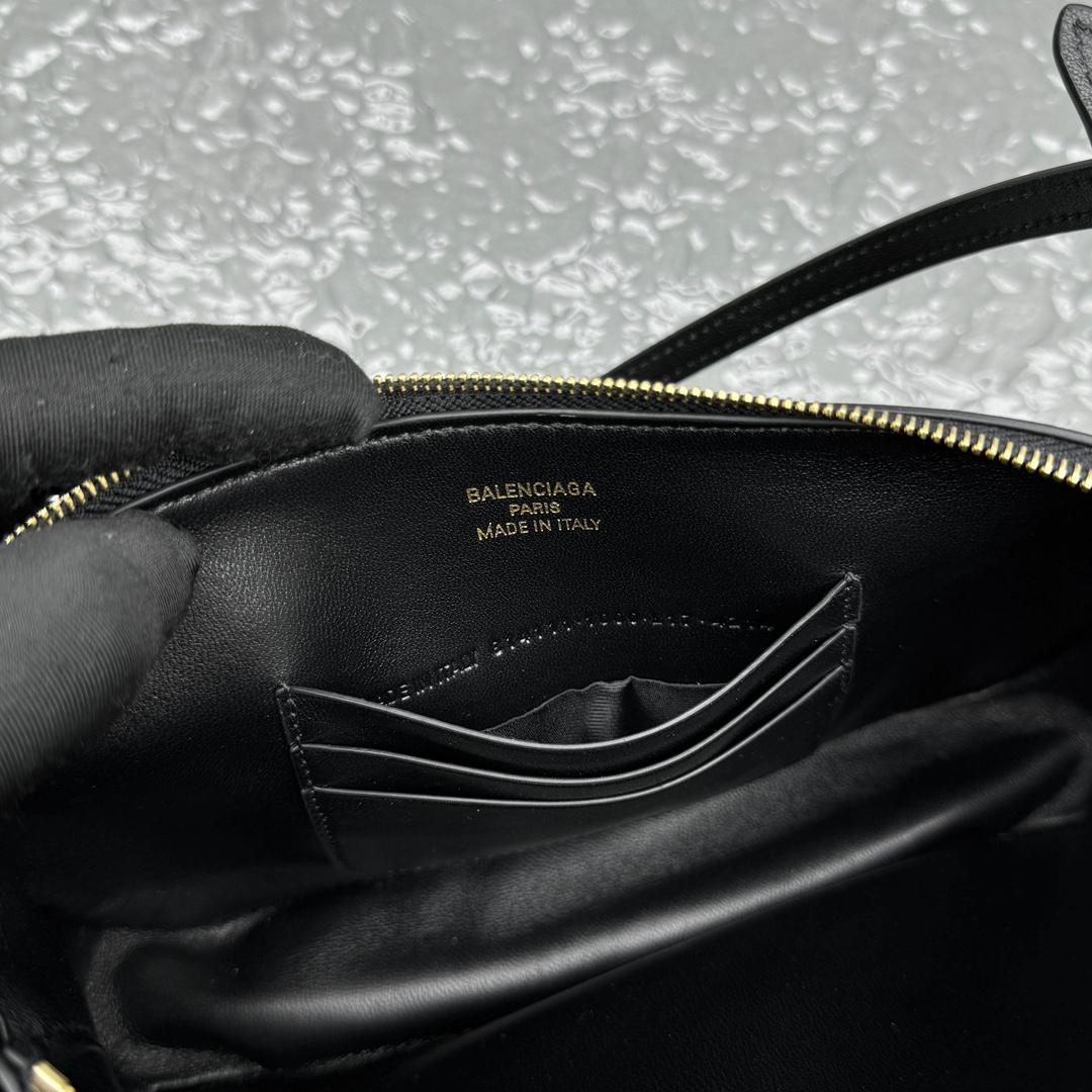 Balenciaga Rodeo Sling Pochette In Black - EUR FASHION