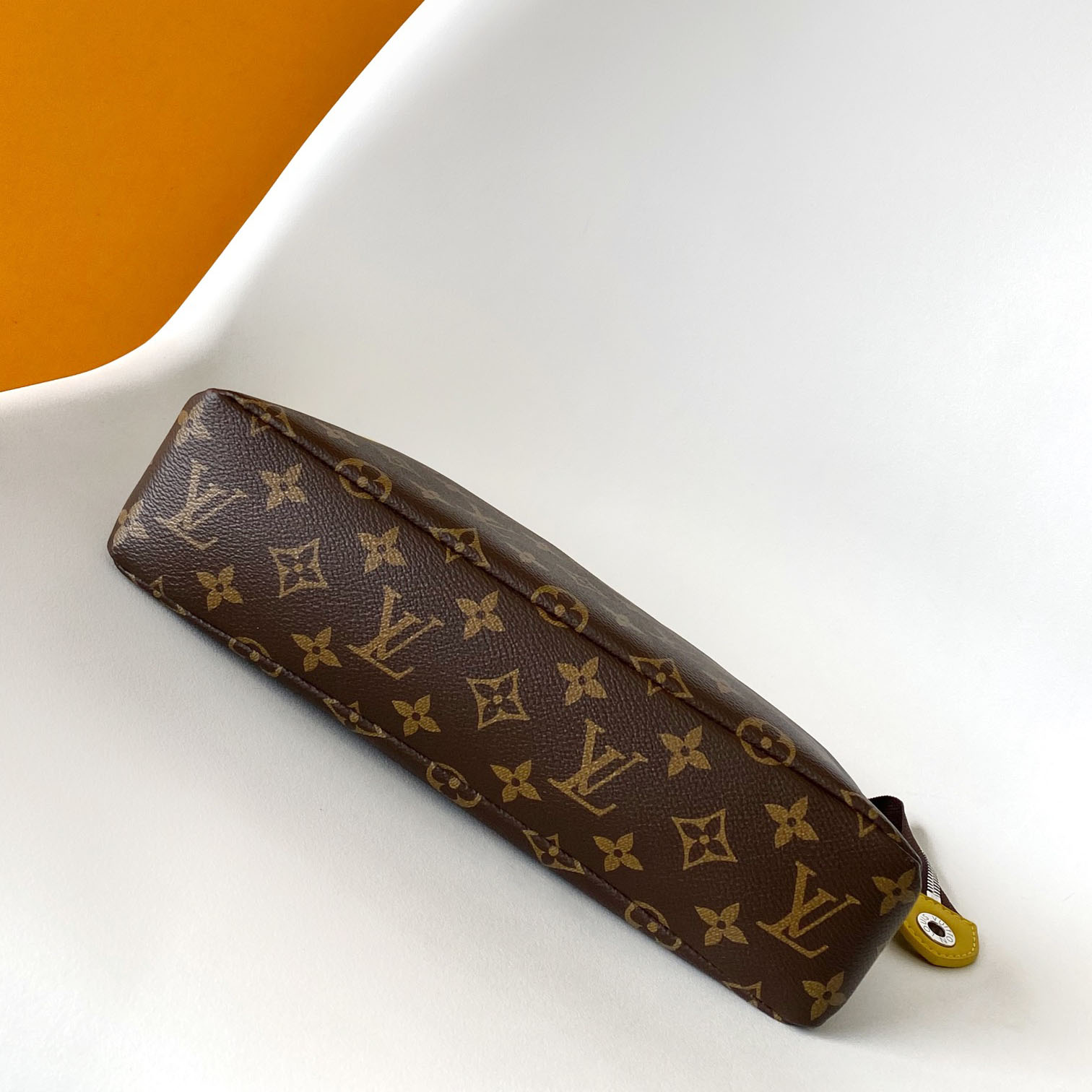 Louis Vuitton Pochette Voyage Souple    M13198 - EUR FASHION