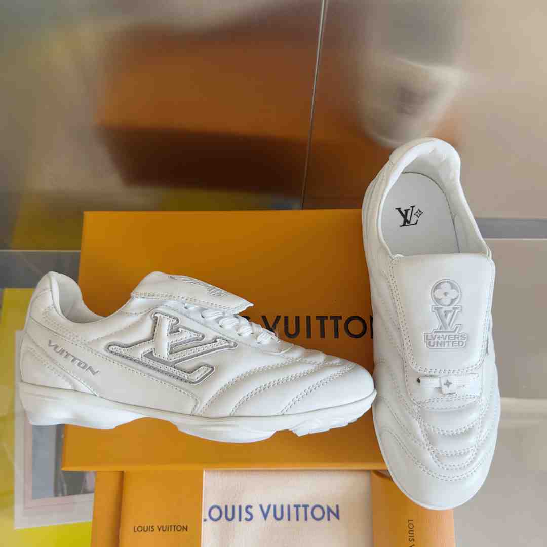 Louis Vuitton LV Footprint Soccer Sneaker   1AHDOA - EUR FASHION