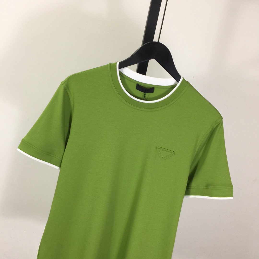 Prada Logo T-Shirt - EUR FASHION