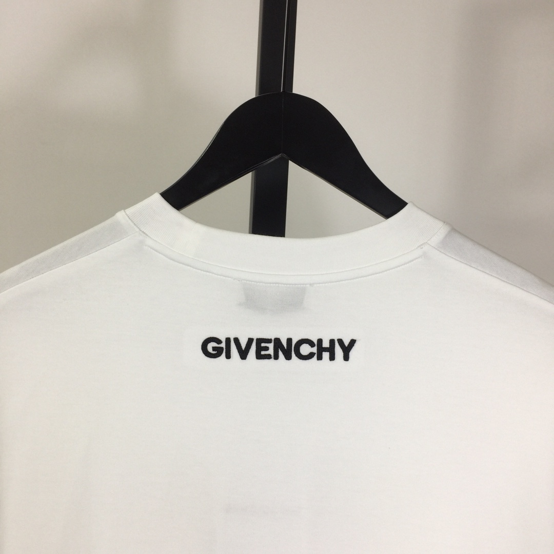 Givenchy 4G T-shirt In Cotton - EUR FASHION