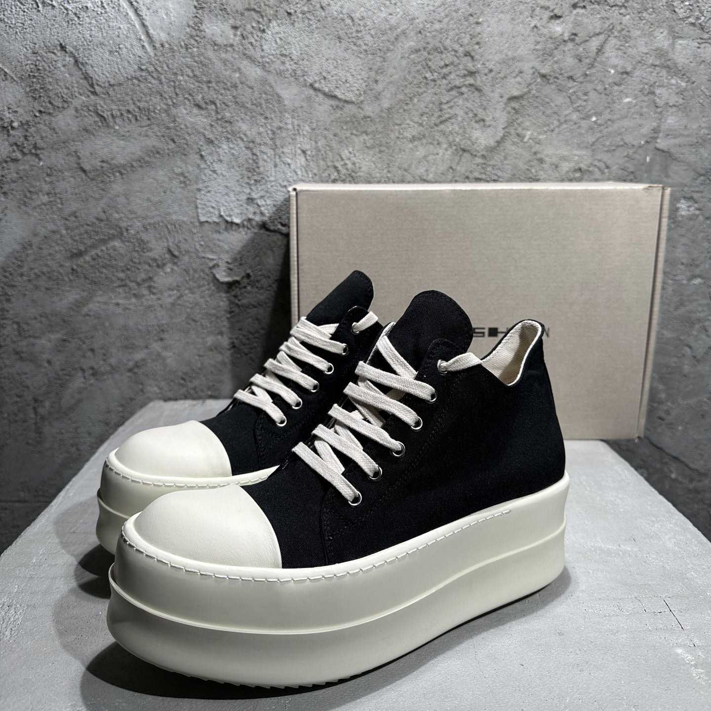 Rick Owens Low-Top Sneakers - EUR FASHION