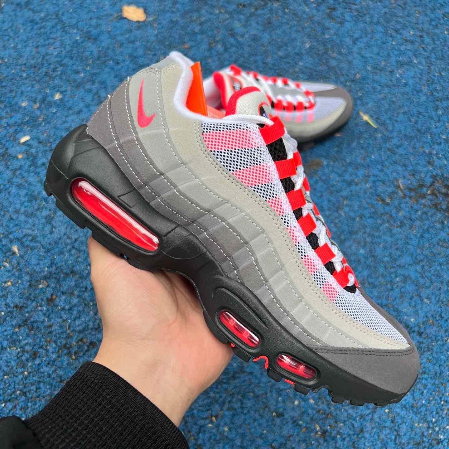 Nike Air Max 95 'White & Solar Red & Granite'   AT28 - EUR FASHION