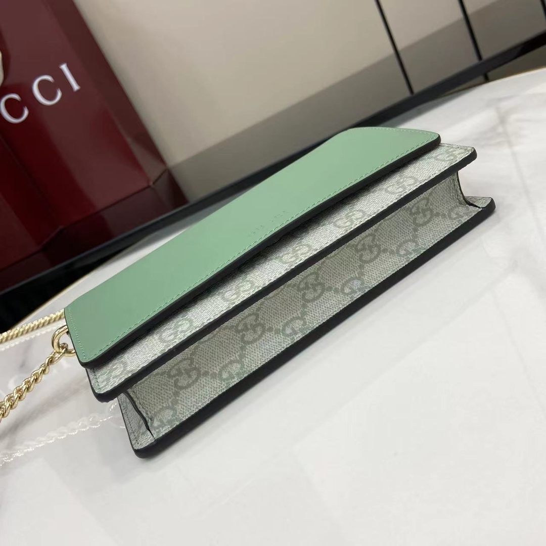Gucci GG Emblem Wallet On Chain - EUR FASHION