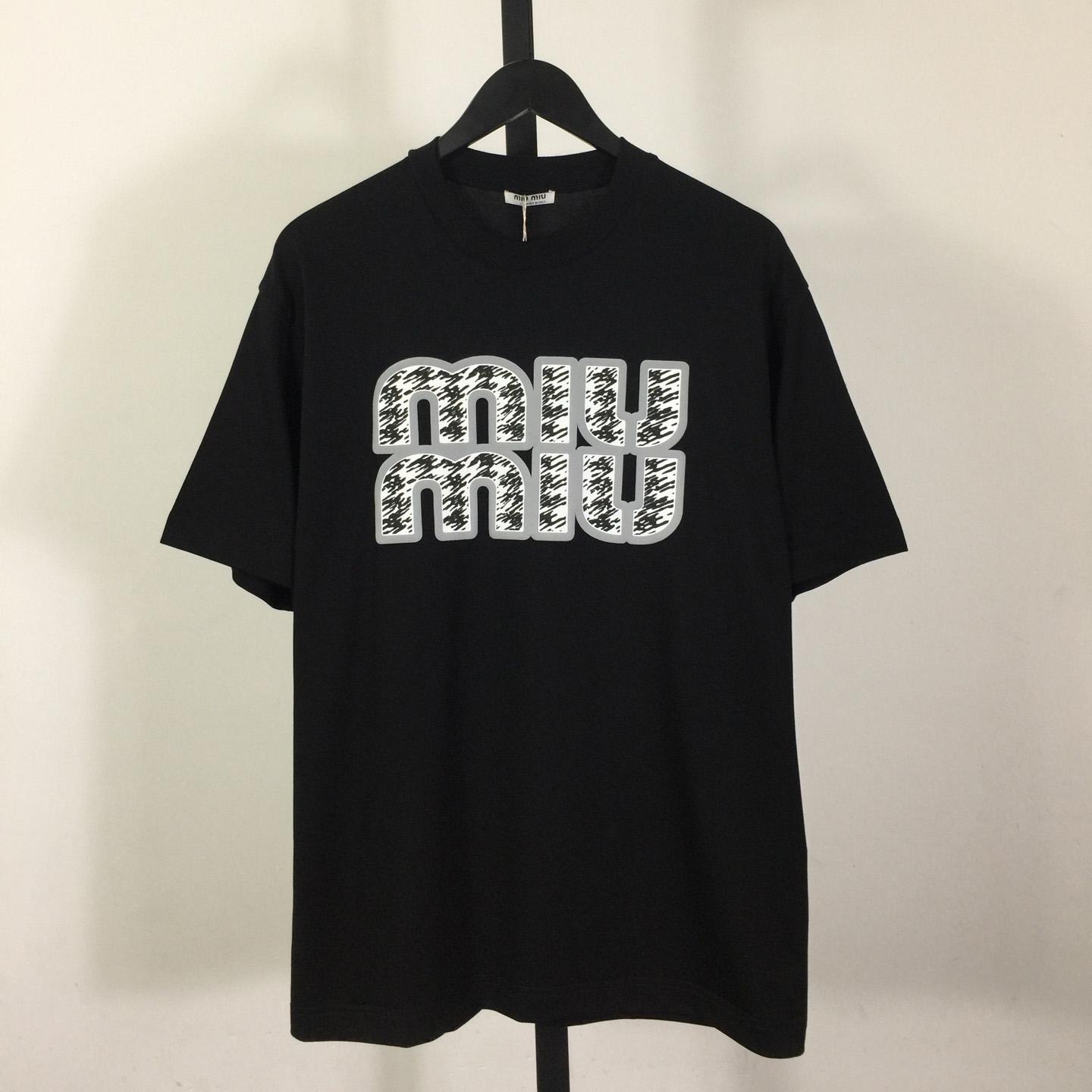 Miu Miu Logo T-shirt - EUR FASHION
