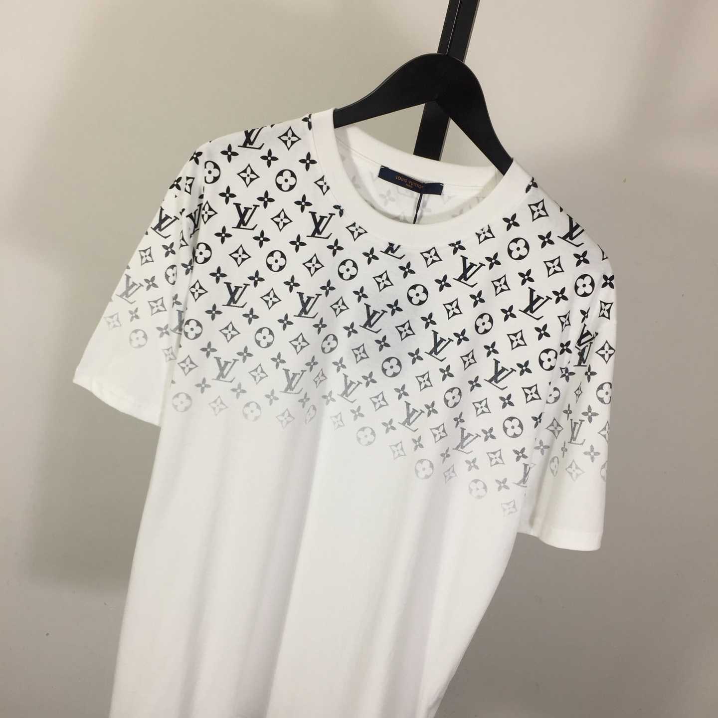 Louis Vuitton Gradient Cotton T-Shirt    1AHUG3 - EUR FASHION